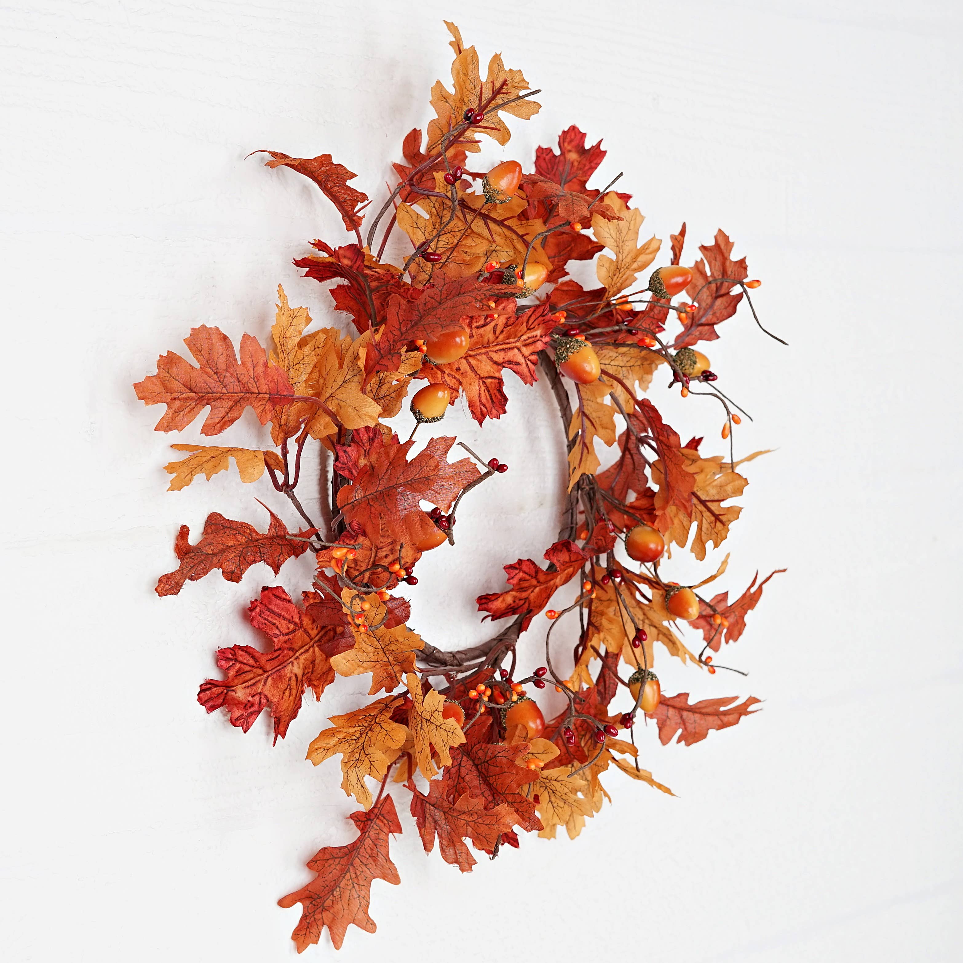 Fall Mix Wreath w. oak leaves 14-inch(6.5)